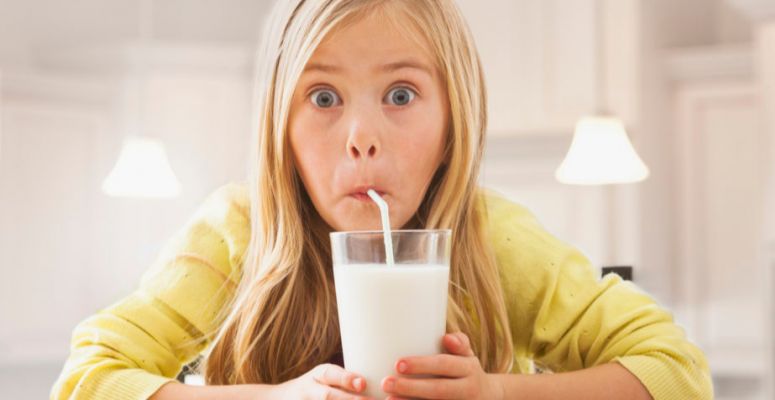 A tejfogyasztás rasszista? A balosok szerint igen!