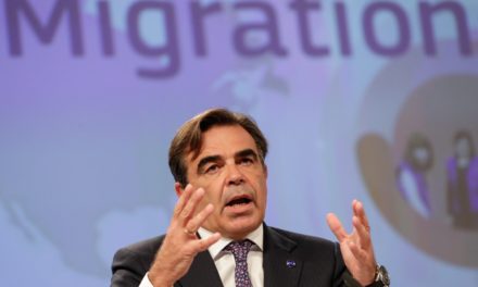 Jogi kiskapukat szorgalmaz a bevándorlás elősegítésére az európai baloldal