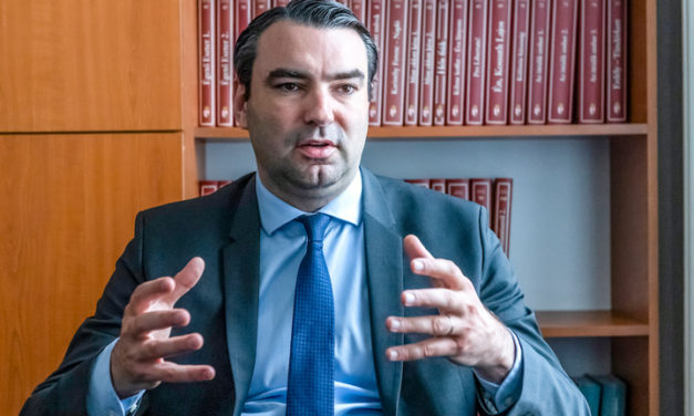Lomnici: a baloldali pártok külföldi érdekeket szolgálnak