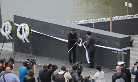 Felavatták a Hableány-katasztrófa áldozatainak emlékművét