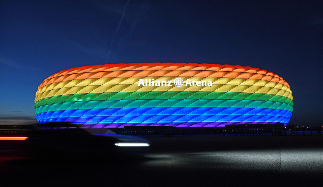 A bajor kormányfő is támogatja a német-magyarra a szivárványszínű stadiont