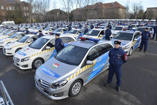 3200 rendőr vigyázza a foci EB biztonságát