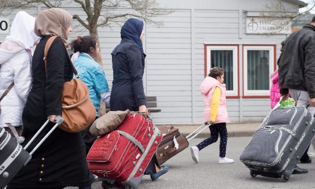 A németországi szír migránsok kétharmada él segélyből