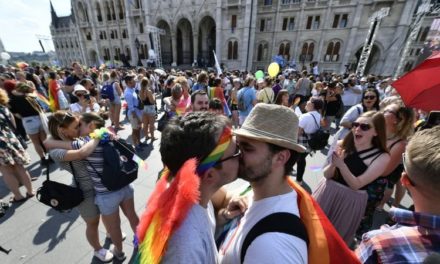 Harminc aggódó nagykövetség áll ki a szombati Budapest Pride mellett