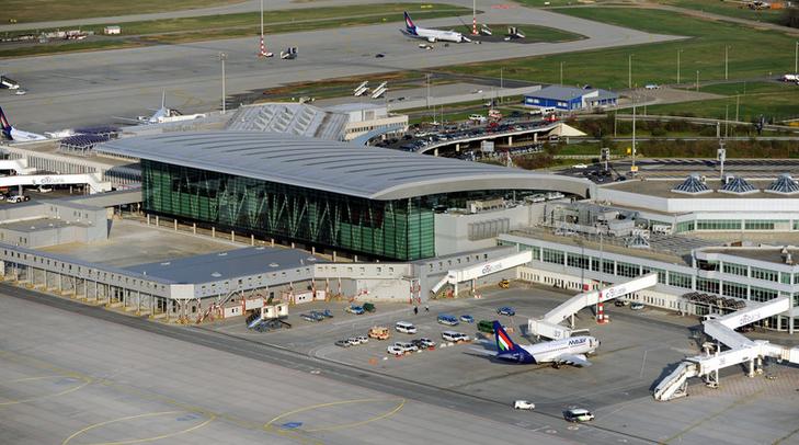 Az államé lehet ismét a Budapest Air­port, de csak ha mélyebben a zsebébe nyúl