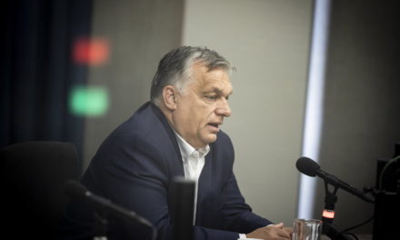 Orbán Viktor: Augusztustól lehet kérni a harmadik oltást