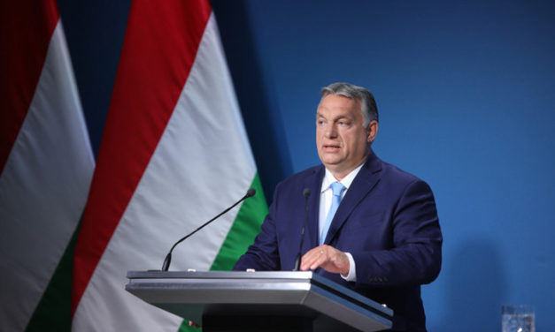 Orbán Viktor: 1,9 millió magyar család kap pénzt, jön a nyugdíjprémium is
