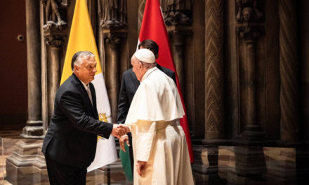Ferenc pápa találkozója Orbán Viktorral