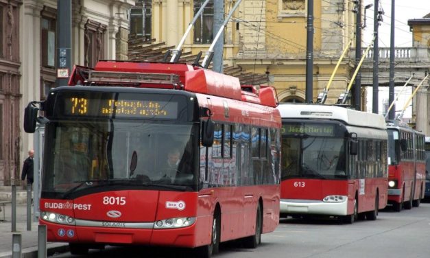 Életveszélyes buszokat és trolikat talált a BKV-nál a Fővárosi Kormányhivatal