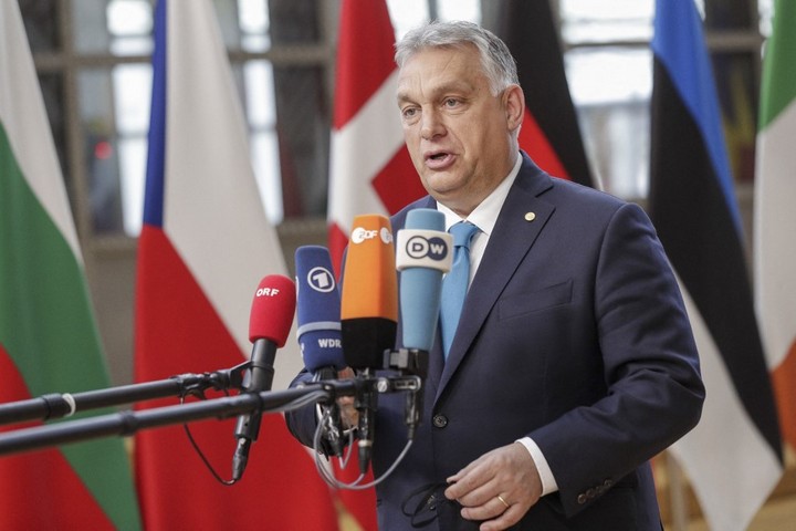 Orbán Viktor: Megvédjük a rezsicsökkentést