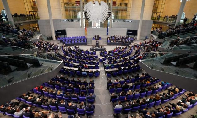 A német parlament megszavazta, vonják meg az uniós pénzeket Magyarországtól