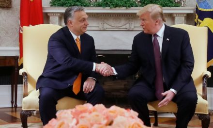 Donald Trump: Orbán Viktor csodálatos munkát végez, támogatom az újraválasztását