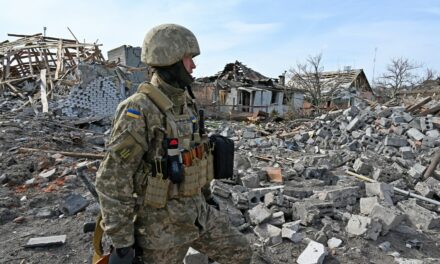 Harminckét ukrán katona akarta megadni magát, társaik inkább megölték őket