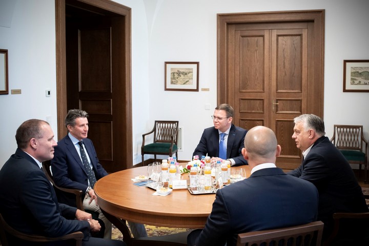 Orbán Viktor a Nemzetközi Atlétikai Szövetség elnökével tárgyalt