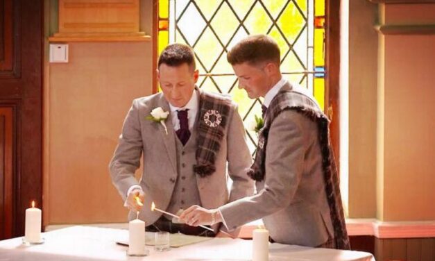 A skót egyház rábólintott a homoszexuális párok házasságára