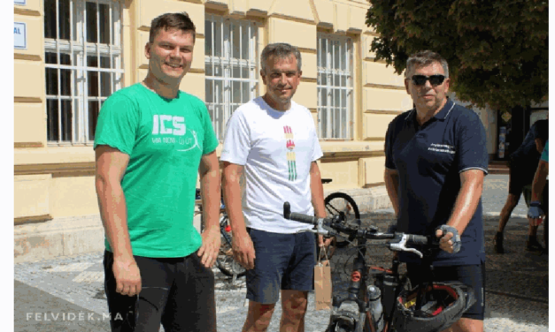 Otthonról haza – százan indultak el kerékpárral Pozsonyból Budapestre