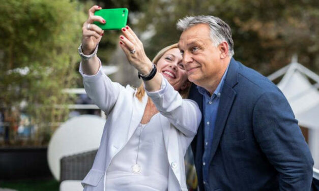 Közel kétharmados fölényben Orbán Viktor szövetségesei az olasz választások előtt
