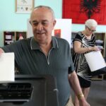 Az albán választási eredmény nem egyértelmű, miután a műsorszolgáltatók visszatartják a kilépési szavazásokat