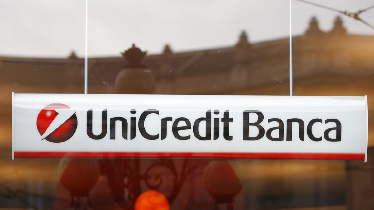 Az Unicredit felemeli a kilátásokat, mivel rekord nyereséggel veri az elvárásokat