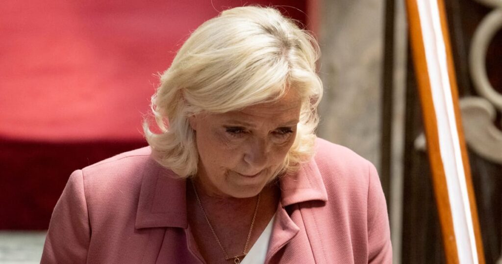 A Marine Le Pen elnöki reményei halottaknak tűnnek. Pártja nem igazán tervezte ezt.
