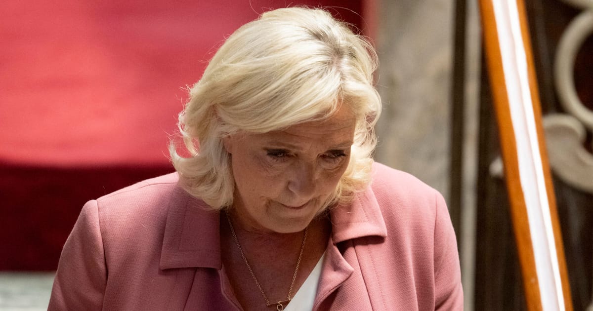 A Marine Le Pen elnöki reményei halottaknak tűnnek. Pártja nem igazán tervezte ezt.