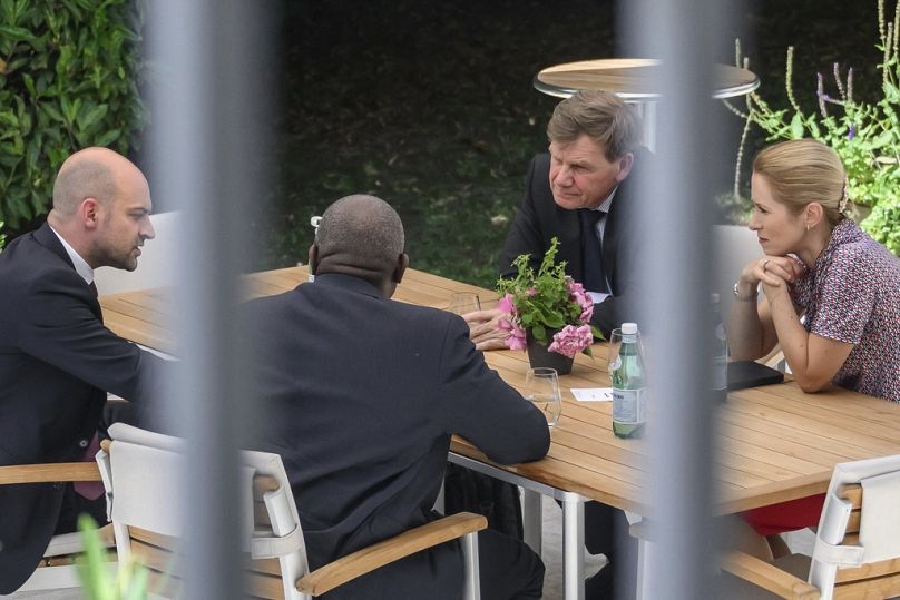 VOR DEM TREFFEN MIT DEM IRAN Sprachen Die Außenminister von Deutschland, Großbritannien, Frankreich und Die Eu-außenbeauftragte a Der Deutschen Ständigen Vertretung-ban.