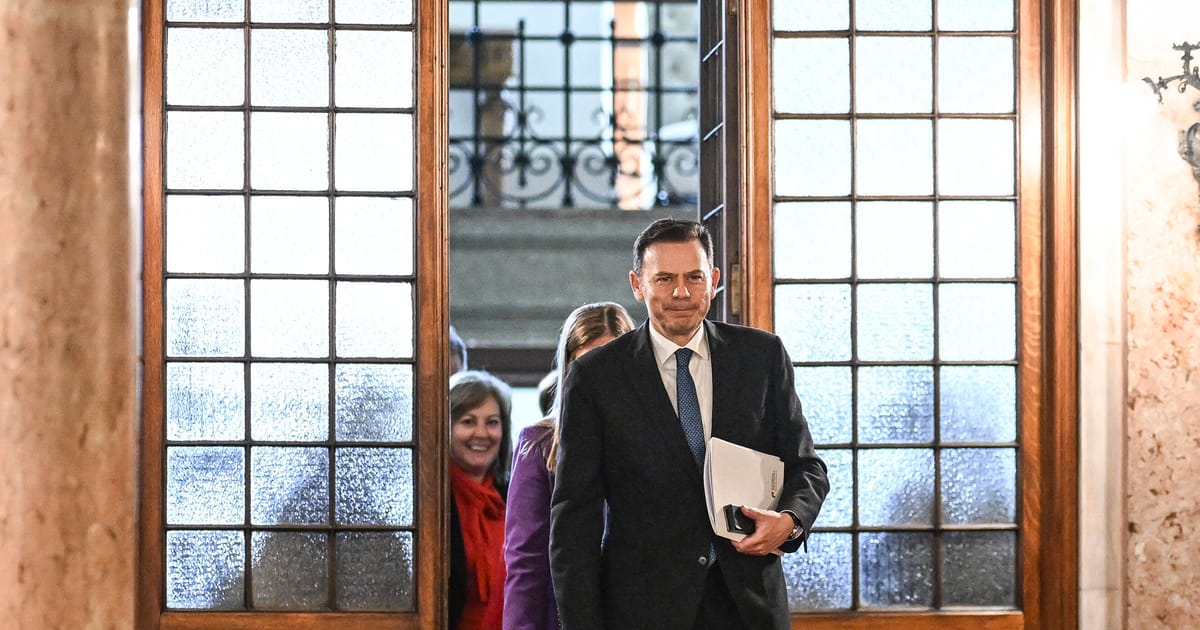 Portugália a SNAP választásokra, mivel a kormány elveszíti a bizalom szavazását