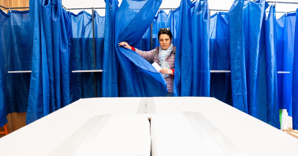 Az orosz beavatkozási igények a szavazási napon elütötte Románia kritikus választásait