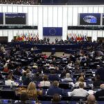 Brüsszel arra készteti, hogy blokkolja a költségvetési kifizetéseket az EU demokratikus hátrányai számára