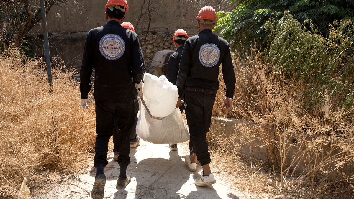 Katar és az FBI 30 ember maradványait tárta fel, akikről feltételezhető, hogy az Iszlám Állam megölt Szíriában