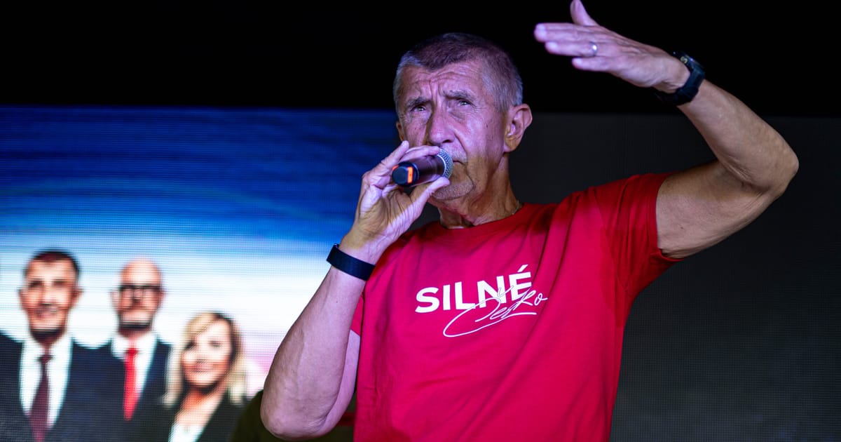 A cseh éllovas, Babiš kizárja, hogy feloldják a szankcionált orosz sajtó kitiltását