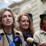 A francia szakszervezetek meleg sztrájk hívásokkal tartják a kormányt