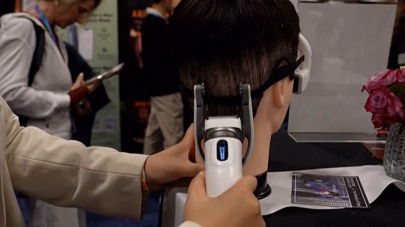 A Glyde bemutatta a világ első intelligens hajvágóját