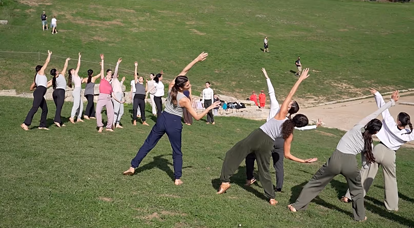 A papok próbája a megható szertartáshoz