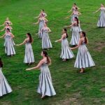 Egy nap az ókori Olimpia életében az olimpiai láng meggyújtásának papnőivel