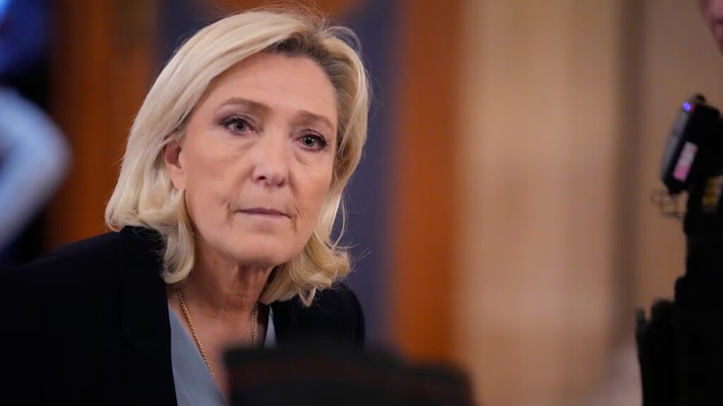 Marine Le Pen tagadja, hogy pártja „szervezett rendszert” vezetett volna az uniós támogatások visszaélésére a kritikus fellebbezési perben