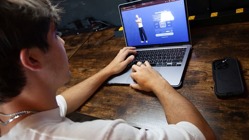 A Google és a chatbot indítja a Character.AI-t a tizenévesek öngyilkossága miatti perek rendezésére