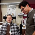 A bénult brit diák gondolataival irányítja a számítógépet Elon Musk Neuralink agyimplantátumával