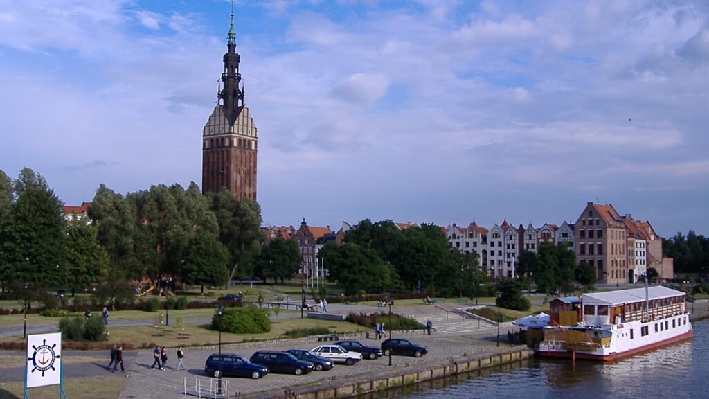 A lengyel Elbląg város árvízriadót hirdetett, mivel a folyó túllépi a figyelmeztetési szintet