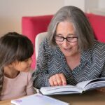 Az unokákról való gondoskodás jót tesz az agynak – különösen a nagymamáknak, állapítja meg a tanulmány