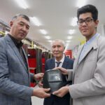 Egy hegesztőcsalád bemutatja, miért számít még mindig a szakképzettség Kazahsztánban