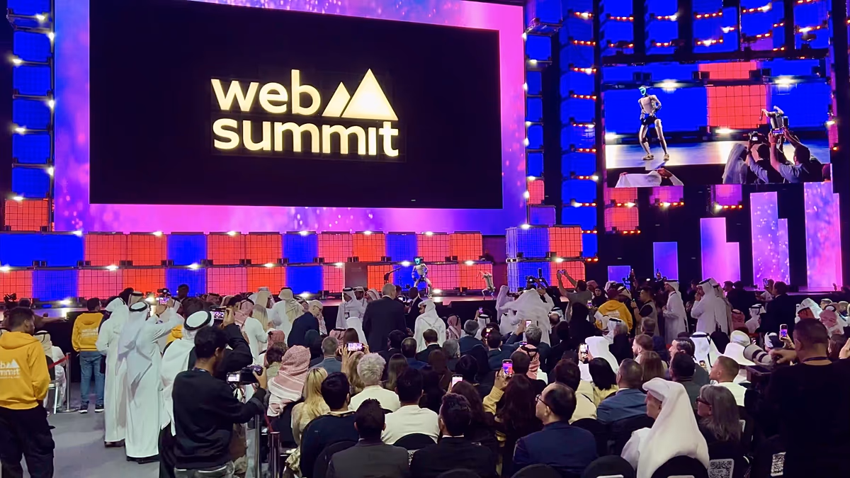 A 2026-os Web Summit Qatar teltházas tömegek előtt nyílik meg, miközben összegyűlnek az újítók és a befektetők