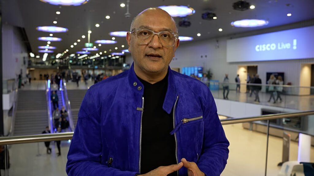 A Cisco elnöke arra figyelmeztet, hogy az AI-ügynököknek „háttér-ellenőrzésekre” van szükségük, mint az alkalmazottaknak