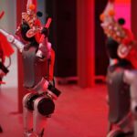 Az oroszlántánctól a 3v3 futballig: Robotok lopják el a bemutatót a pekingi holdújévi vásáron