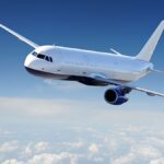 Az űrszemét repülési késéssel fenyegethet, mivel a műholdak feltorlódnak a Föld pályáján