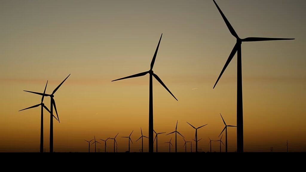 Franciaország hat új atomreaktorra és megújuló energiaforrásokra tesz fogadást, hogy jövőjét energiával láthassa el