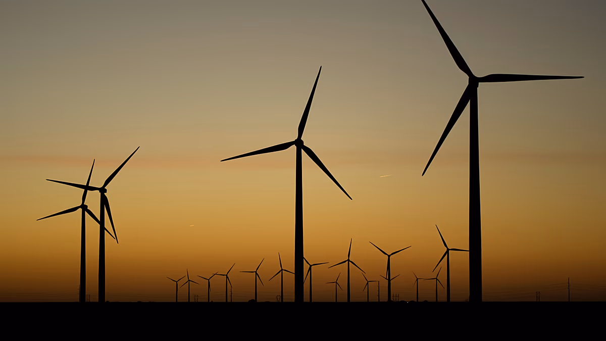 Franciaország hat új atomreaktorra és megújuló energiaforrásokra tesz fogadást, hogy jövőjét energiával láthassa el