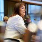 Franciaország szerint a Bizottságnak nincs „felhatalmazása”, hogy csatlakozzon a Béketanács üléséhez, mivel Brüsszel továbbra is dacos