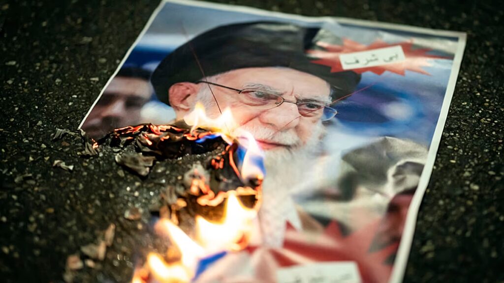 Friss hírek. Megölték Ali Khamenei iráni ajatollahot – közölte Izrael