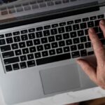 Hogyan érnek el rekordszinteket a mélyhamisított csalások a közösségi média felhasználóinak megcélzásával